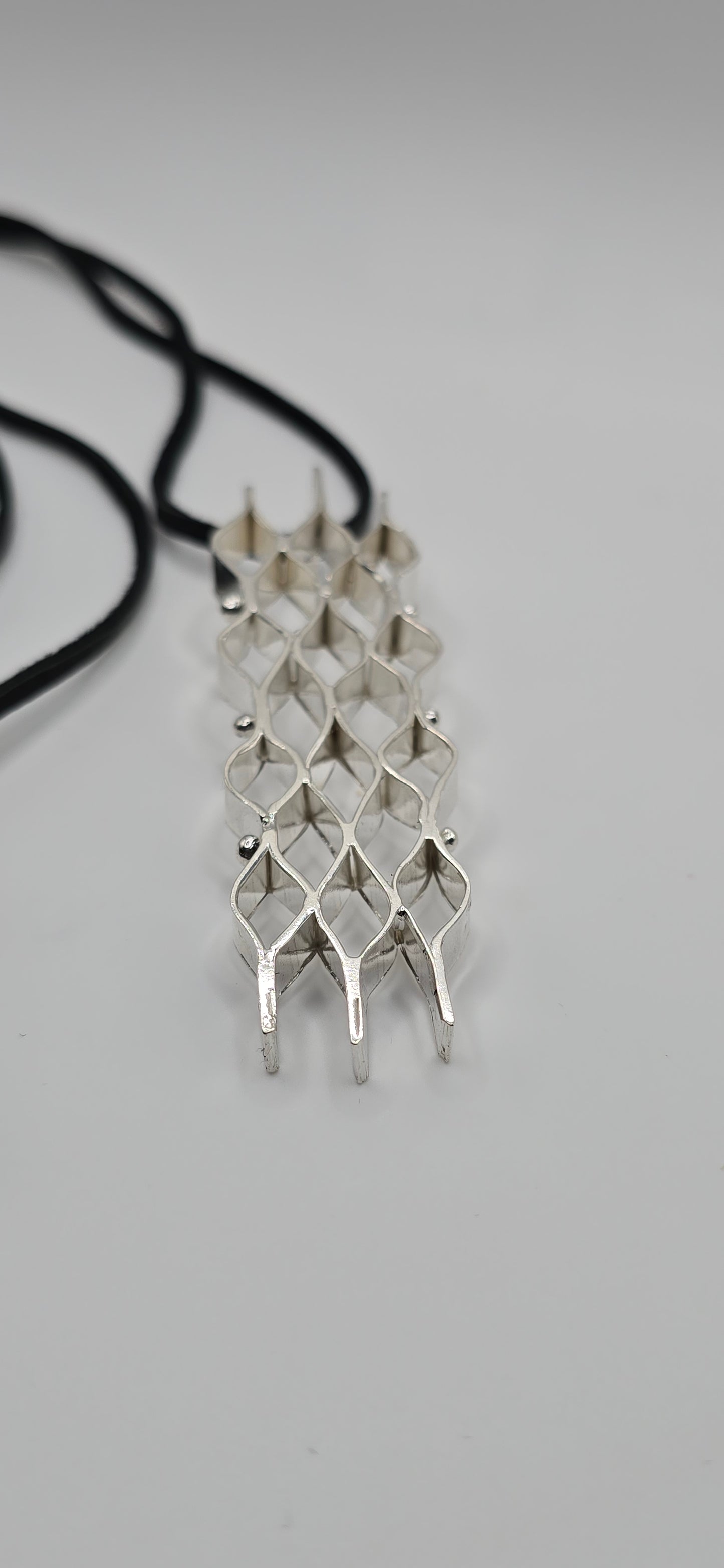 NYC Wavy Grate Necklace in Sterling Silver