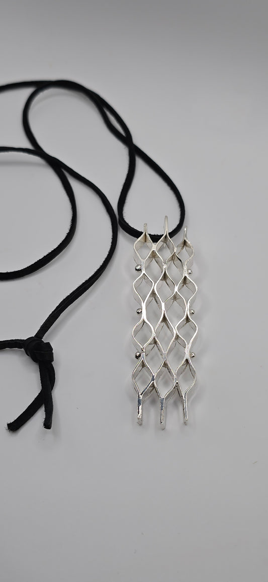 NYC Wavy Grate Necklace in Sterling Silver