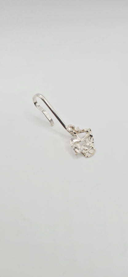 Abstract Lip Clip in Sterling Silver