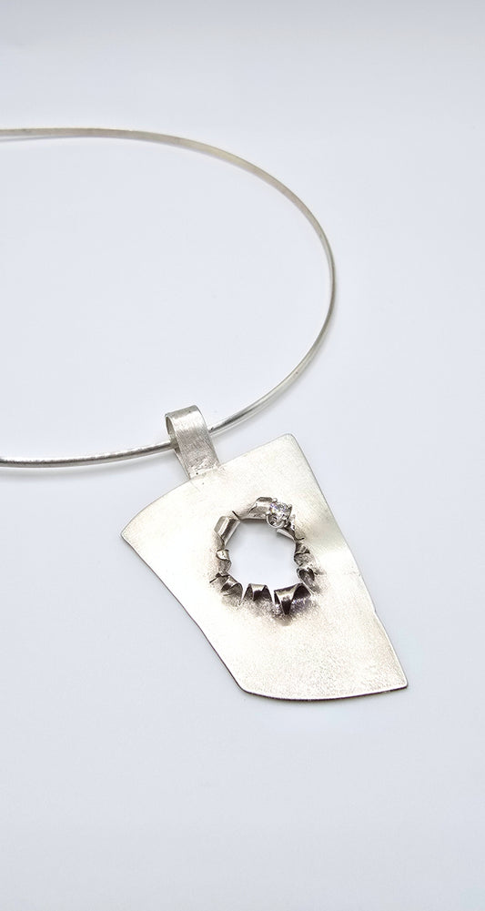 Chest Blow Necklace Choker in Sterling Silver